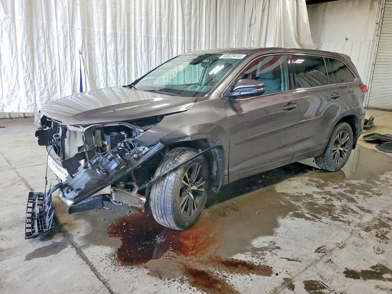 5TDBZRFHXJS861233 · 2018 TOYOTA HIGHLANDER
