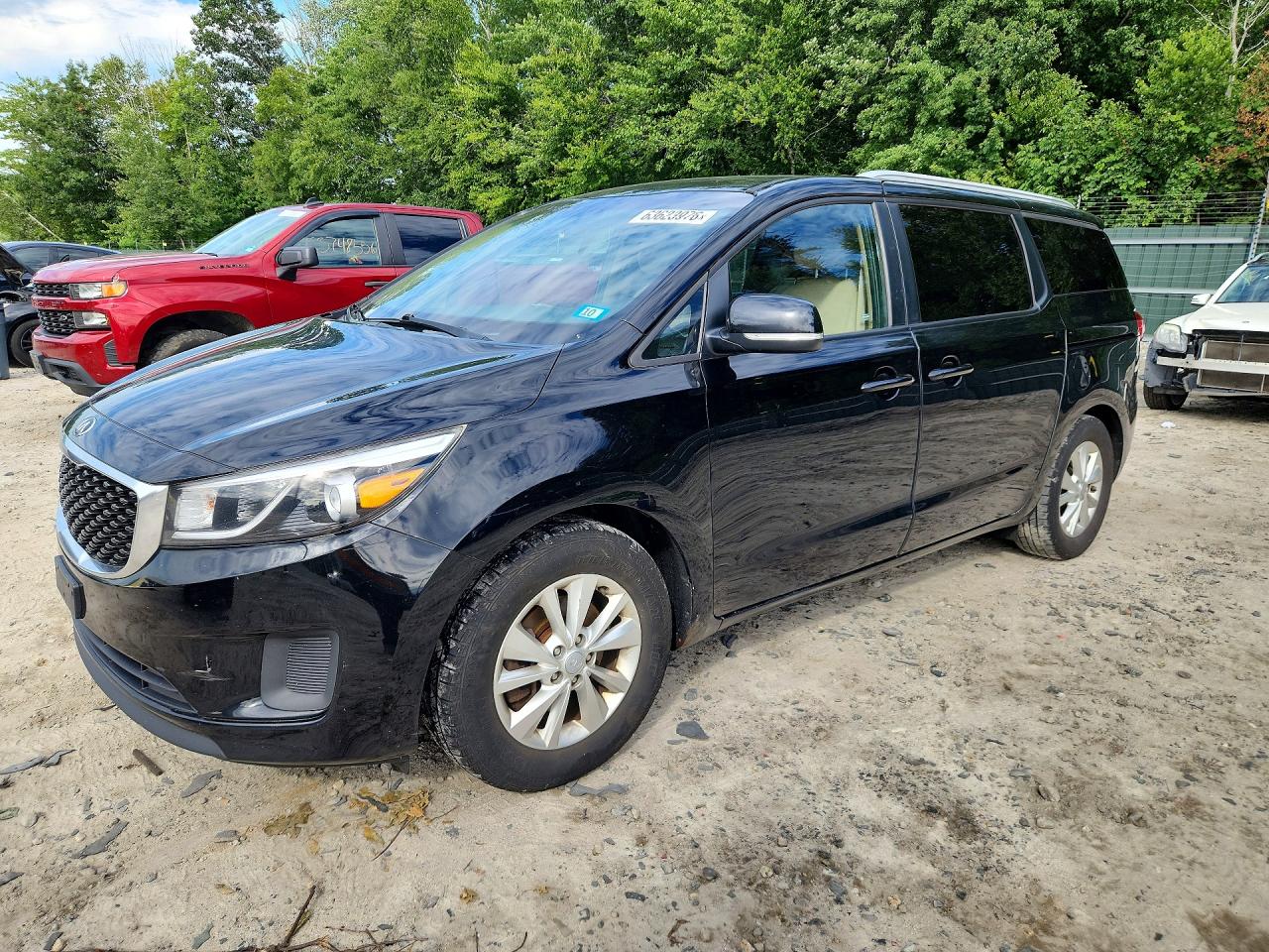 KNDMB5C1XF6055882 · 2015 KIA SEDONA