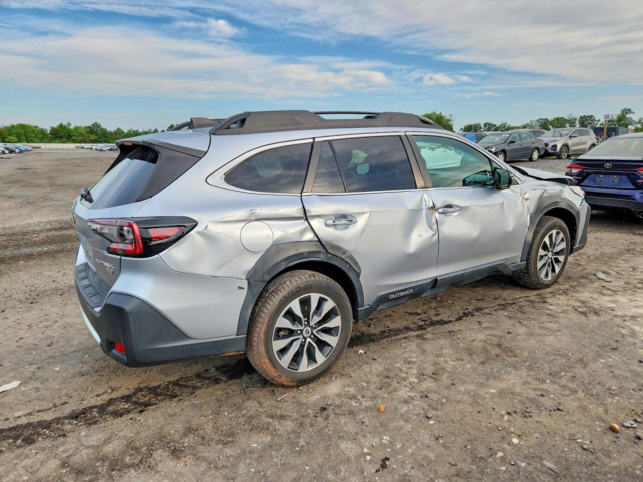 4S4BTGND9P3125426 · 2023 SUBARU OUTBACK · 3/13