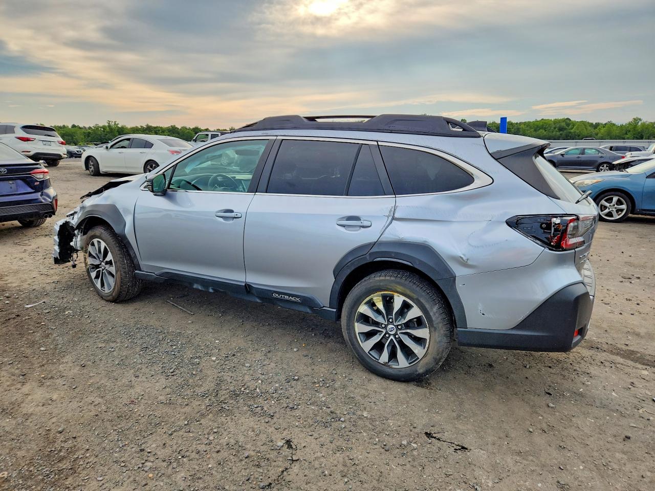 4S4BTGND9P3125426 · 2023 SUBARU OUTBACK · 2/13