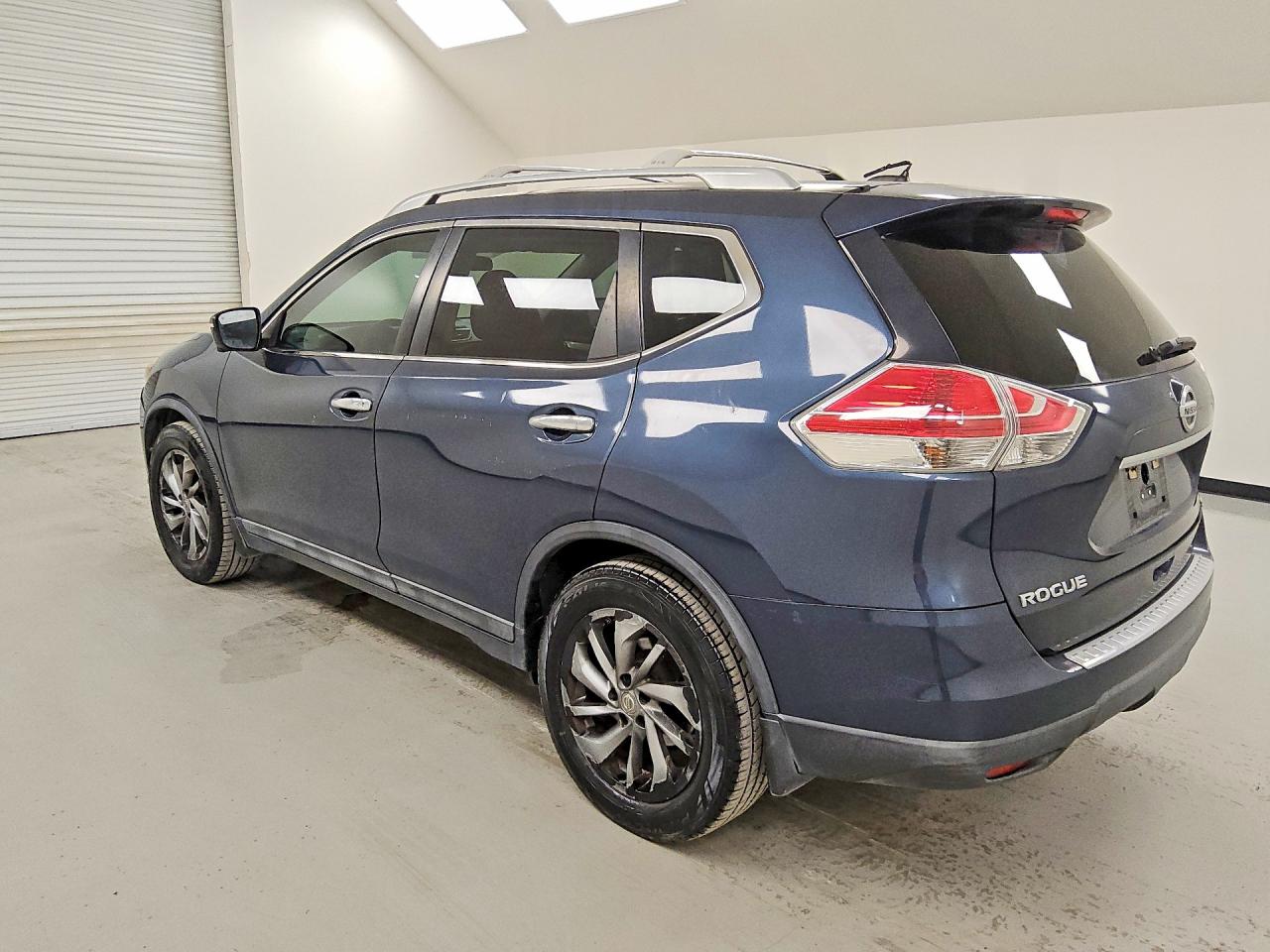 5N1AT2MT9FC804215 · 2015 NISSAN ROGUE · 2/13