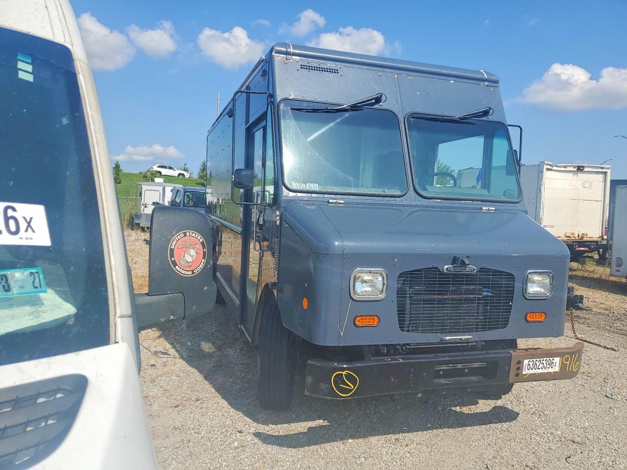 4UZAC2GA0MCMM9359 · 2021 FREIGHTLINER CHASSIS · 4/12