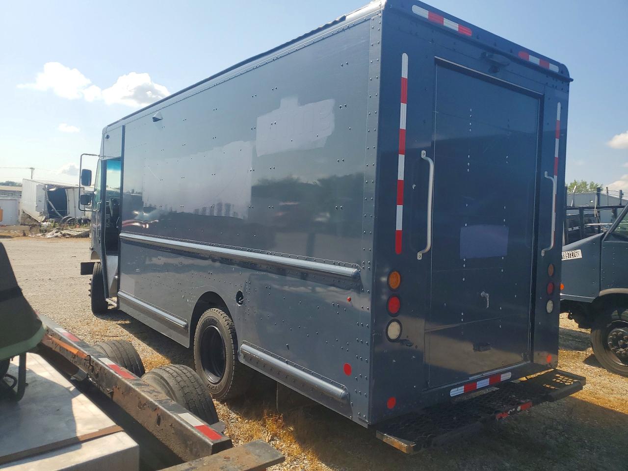 4UZAC2GA0MCMM9359 · 2021 FREIGHTLINER CHASSIS · 2/12