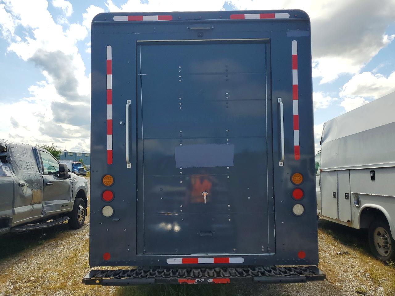 4UZAC2GA0MCMM9359 · 2021 FREIGHTLINER CHASSIS · 6/12