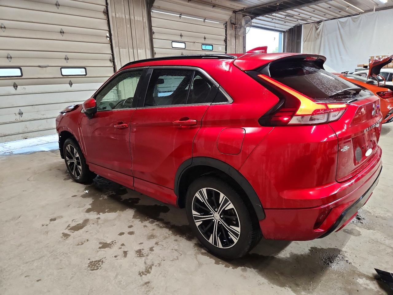 JA4ATWAA5NZ002426 · 2022 MITSUBISHI ECLIPSE CROSS · 2/14