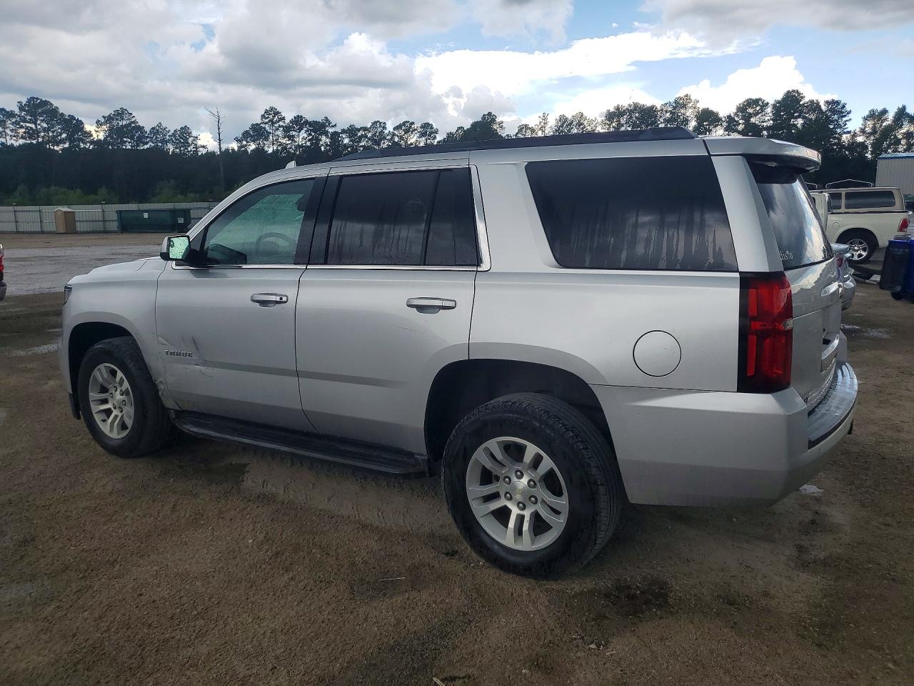 1GNSCAKC5JR199645 · 2018 CHEVROLET TAHOE · 2/12
