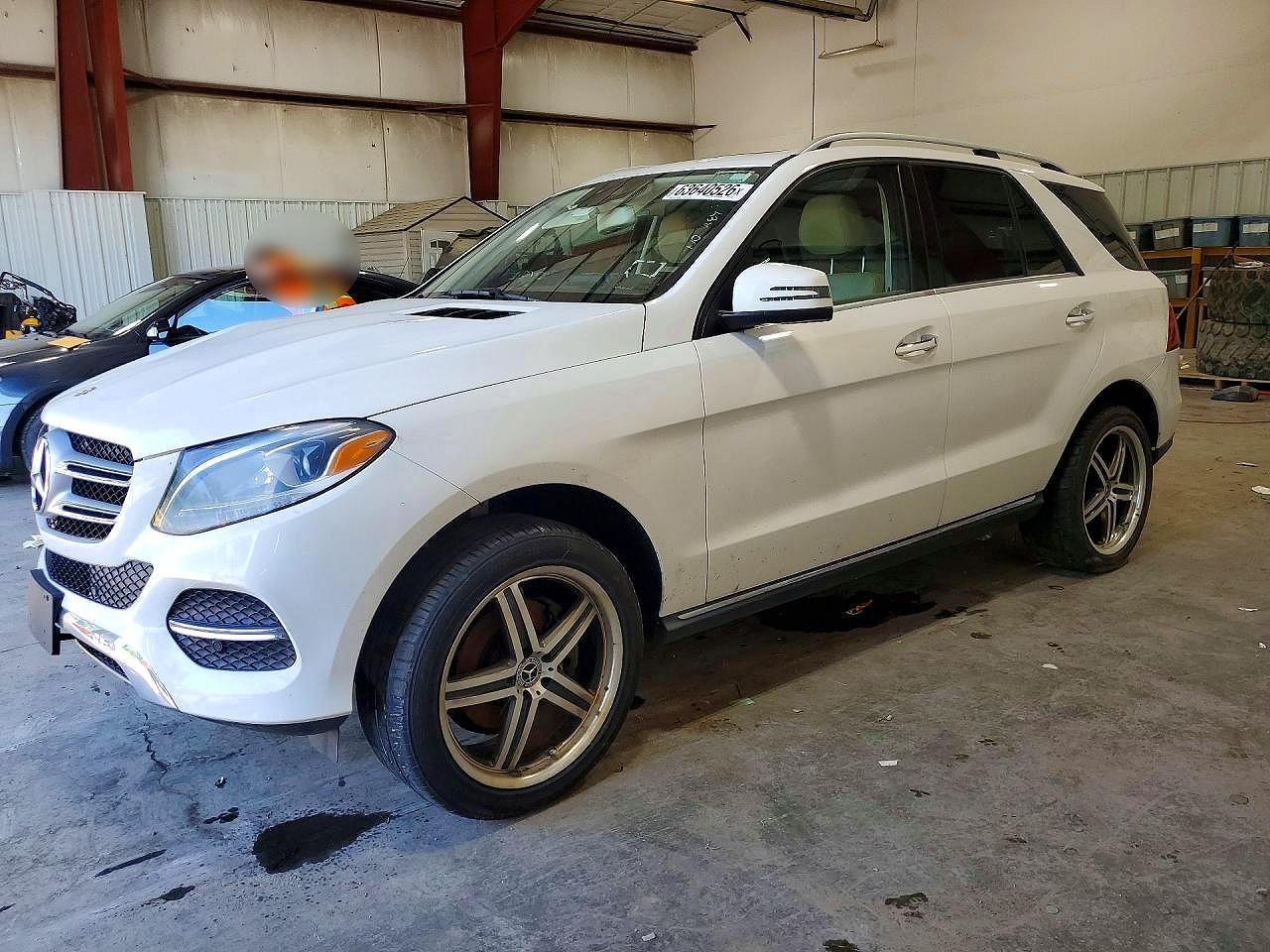 4JGDA5HB9HA945533 · 2017 MERCEDES-BENZ GLE