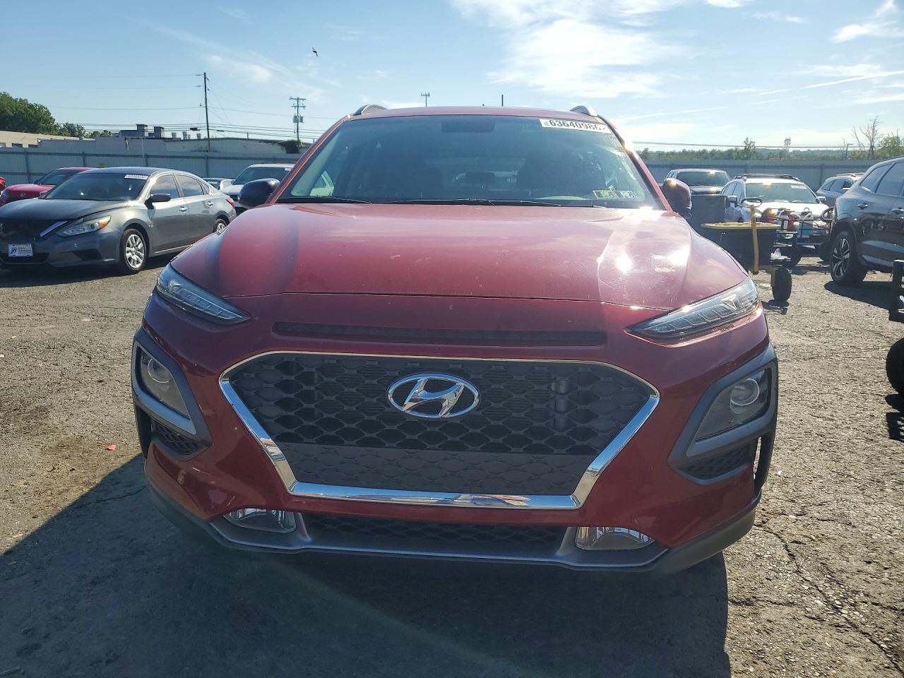 KM8K3CA58JU091455 · 2018 HYUNDAI KONA · 5/14