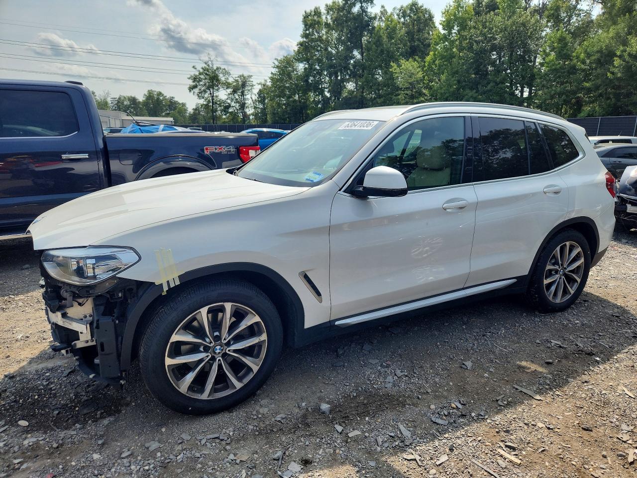 5UXTR9C55KLE18426 · 2019 BMW X3