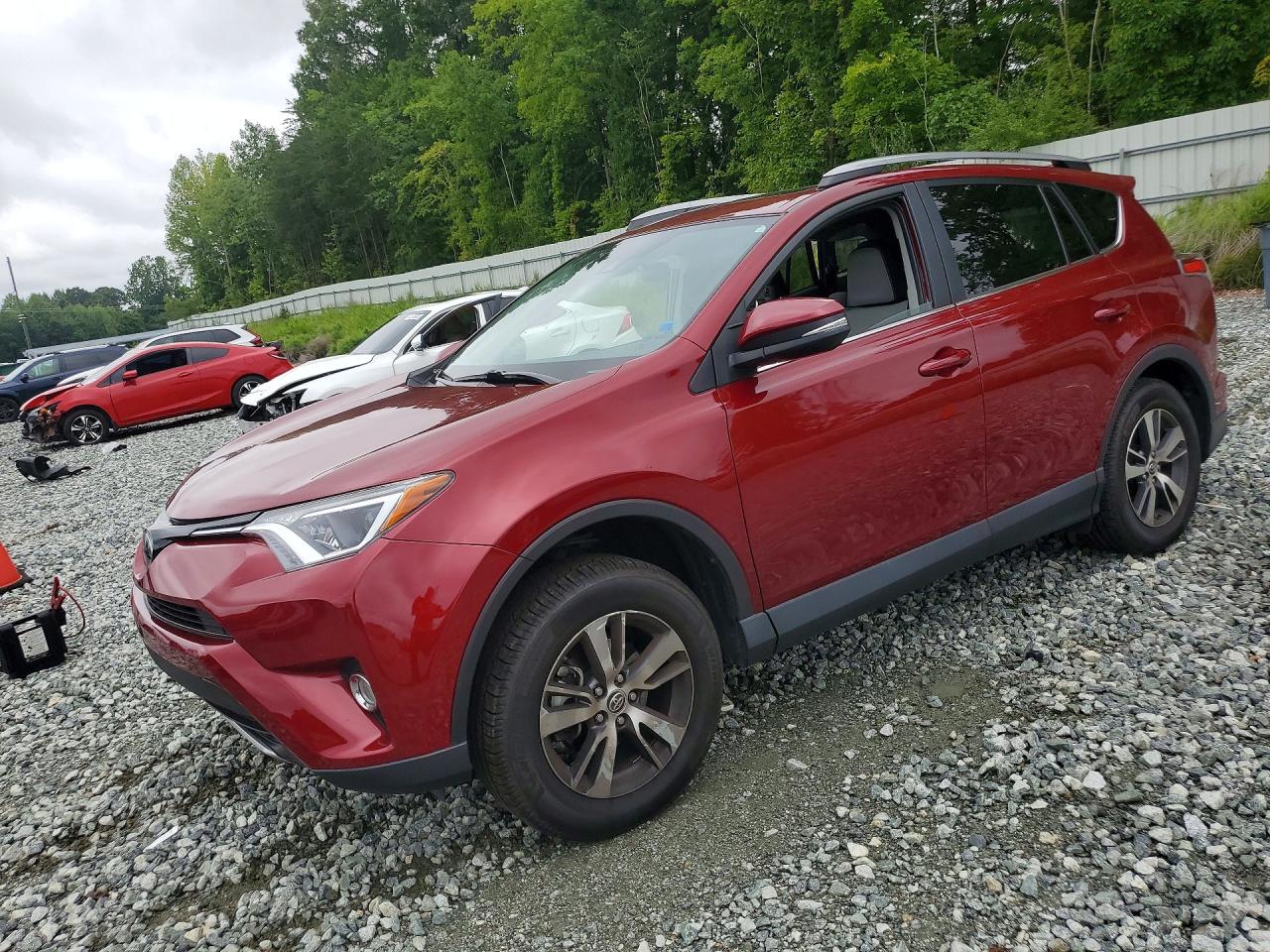 2T3WFREV1JW453915 · 2018 TOYOTA RAV4
