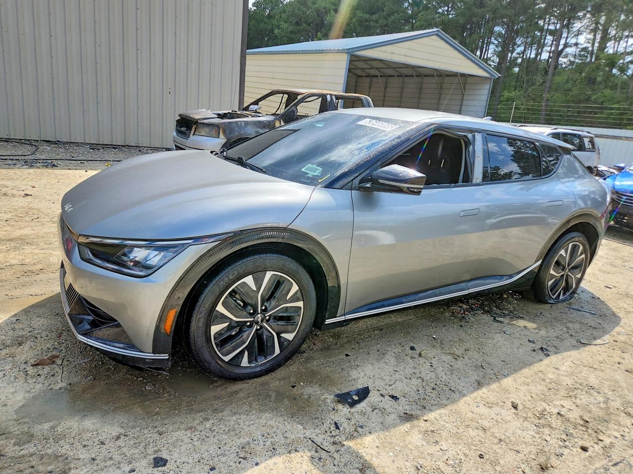 KNDC34LA1P5604086 · 2023 KIA EV6