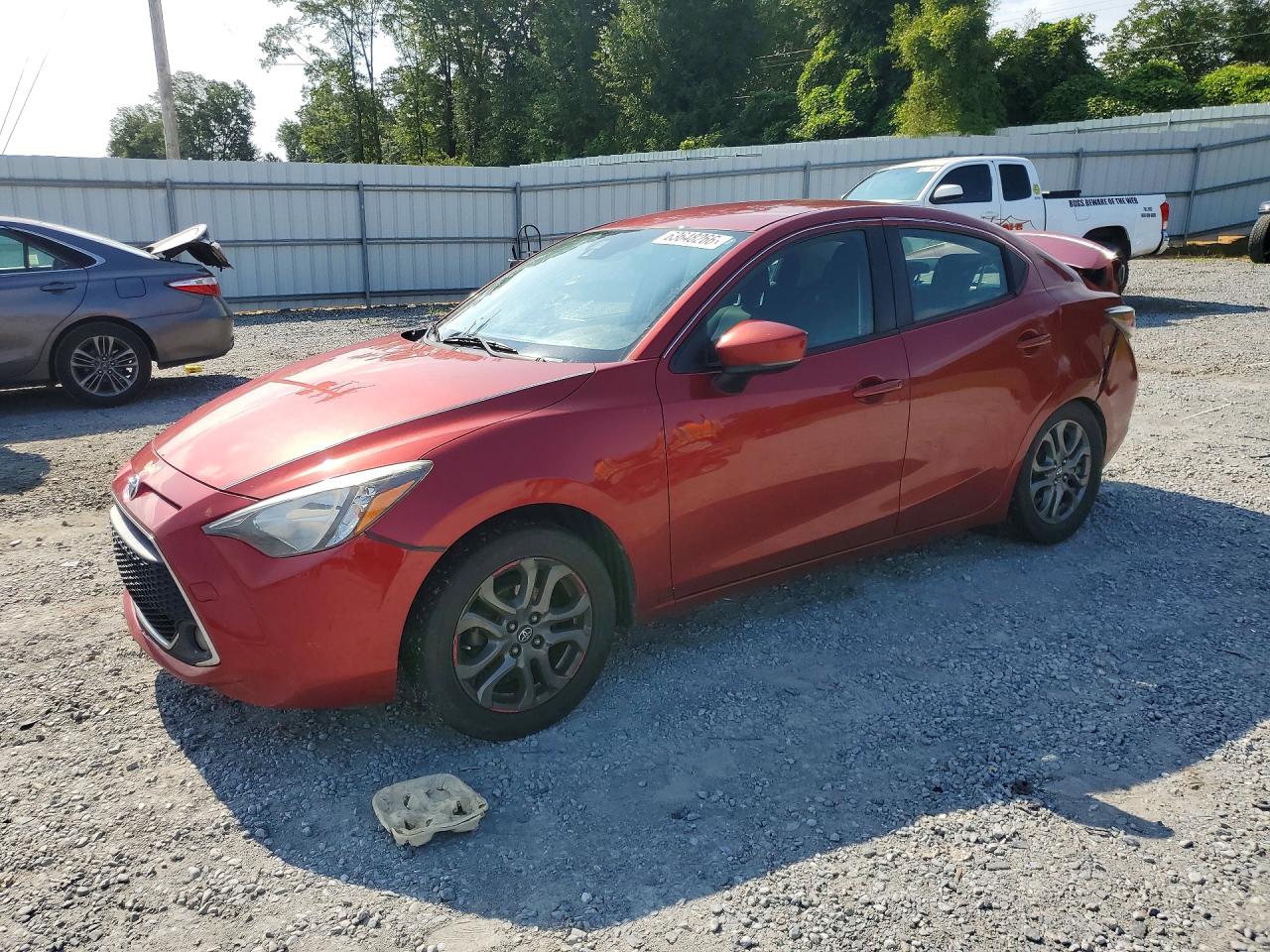 3MYDLBYVXKY526635 · 2019 TOYOTA YARIS