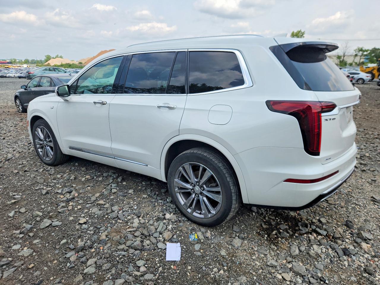 1GYKPDRS7PZ118935 · 2023 CADILLAC XT6 · 2/13