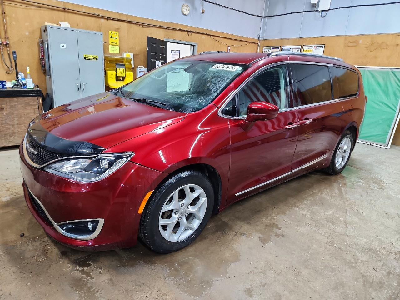 2C4RC1EGXHR660154 · 2017 CHRYSLER PACIFICA