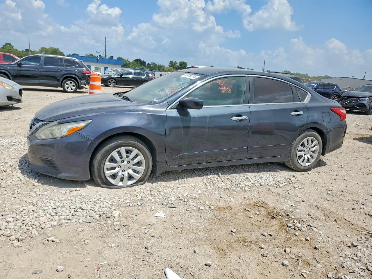 1N4AL3AP1HN329206 · 2017 NISSAN ALTIMA