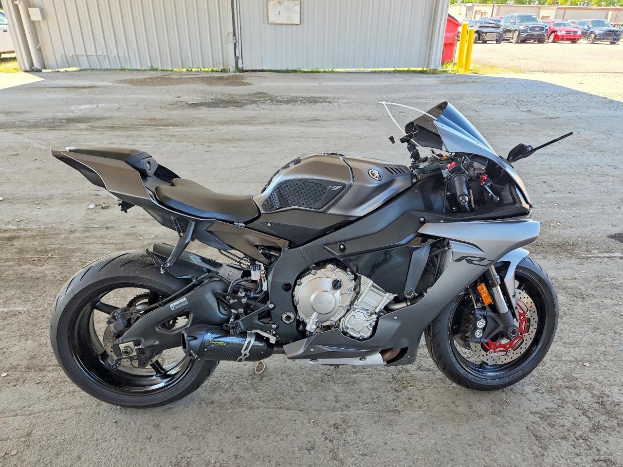 JYARN42E3GA000597 · 2016 YAMAHA YZFR1S
