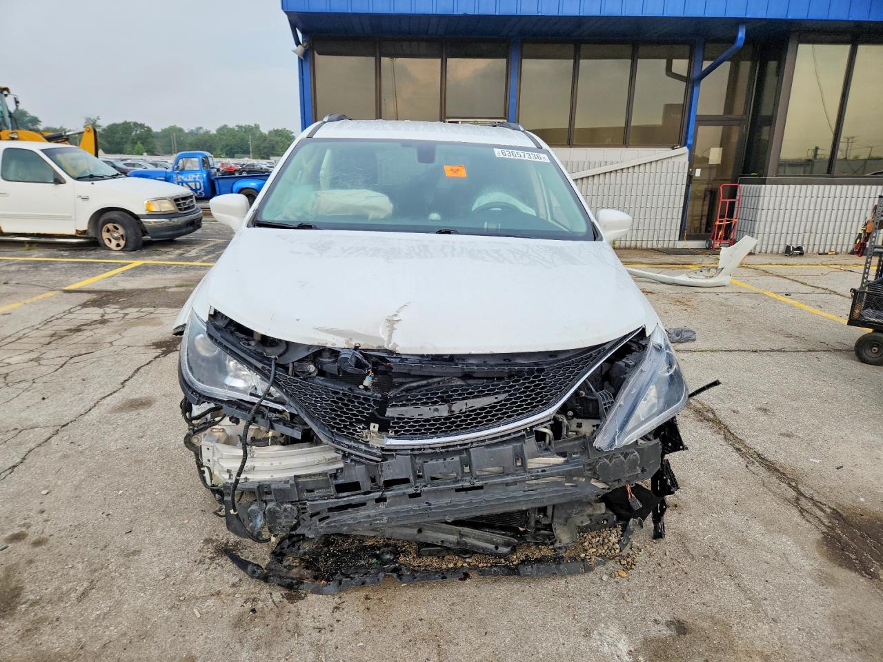 2C4RC1EG0JR317391 · 2018 CHRYSLER PACIFICA · 5/13
