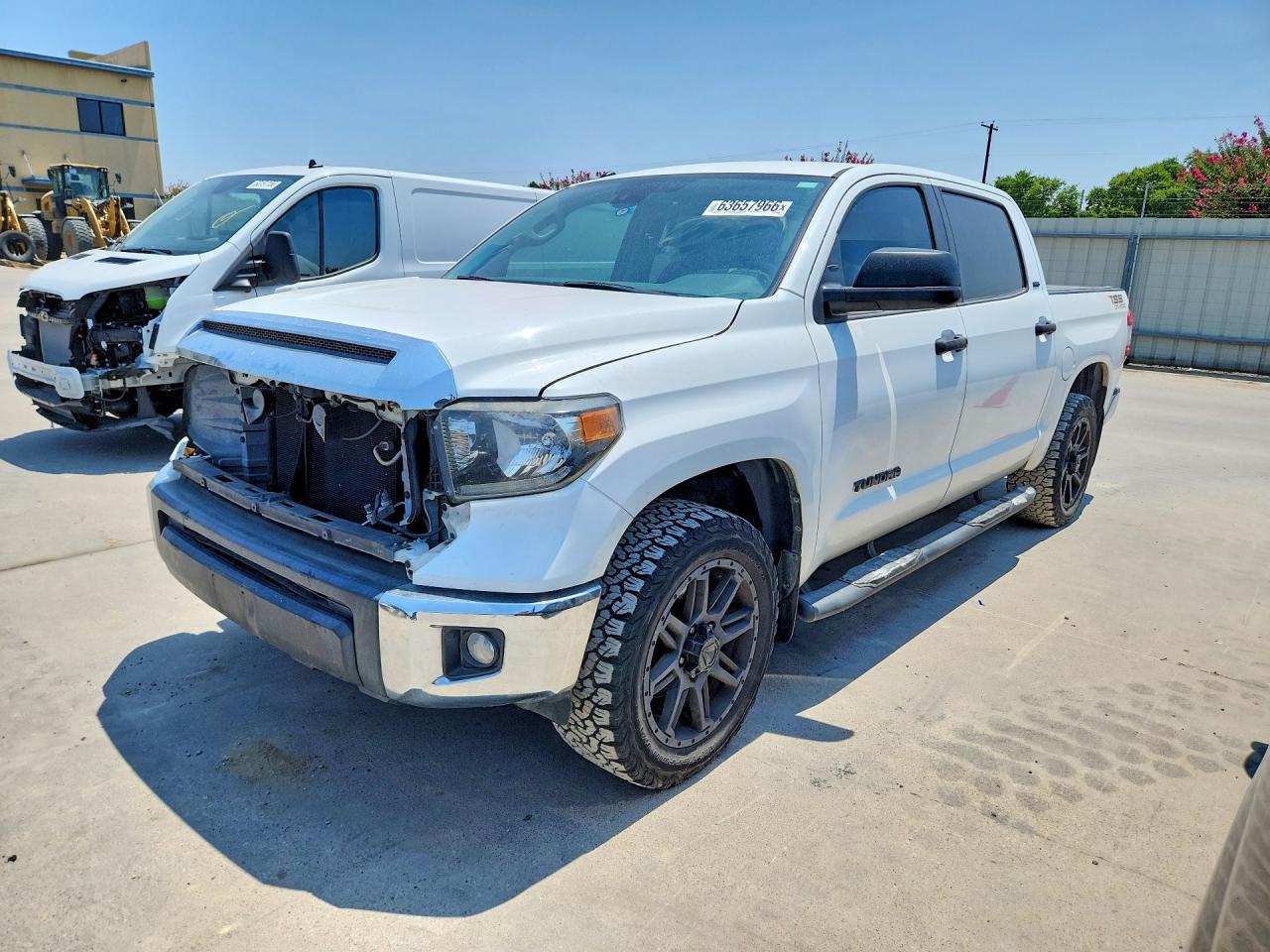 5TFEM5F15JX134079 · 2018 TOYOTA TUNDRA
