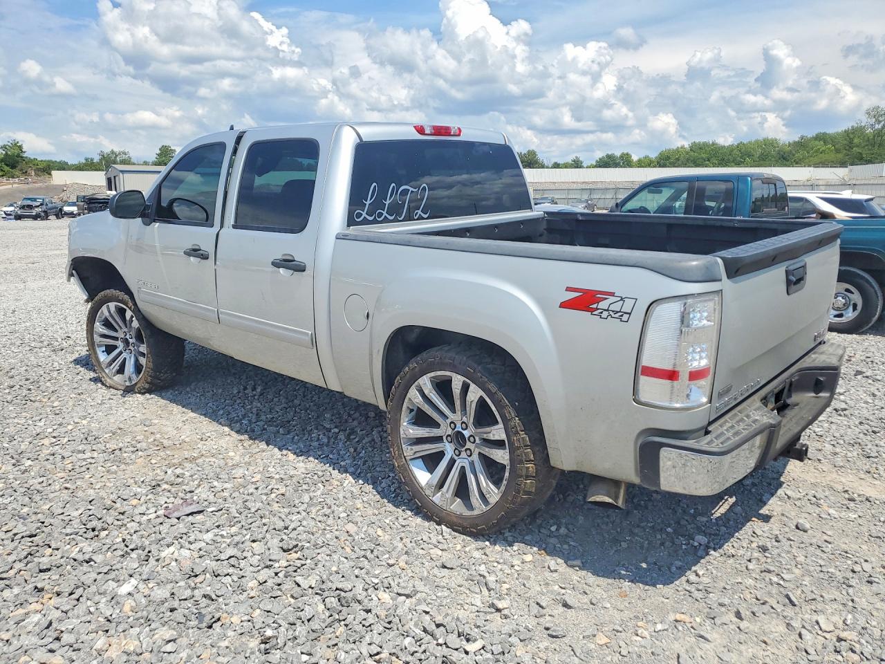 3GTP2VE33BG264580 · 2011 GMC SIERRA · 2/12