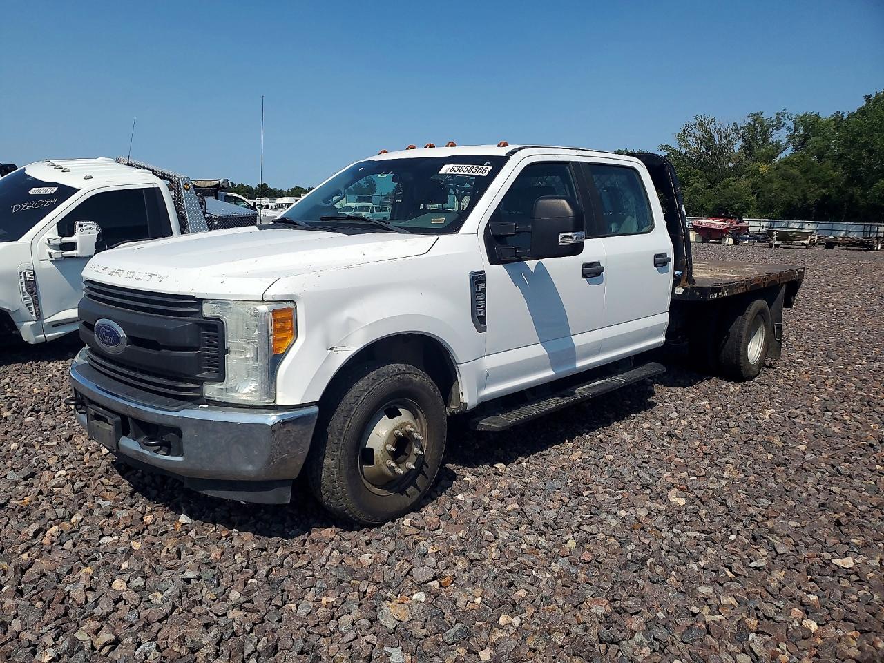 1FD8W3GT1HEC82467 · 2017 FORD F350