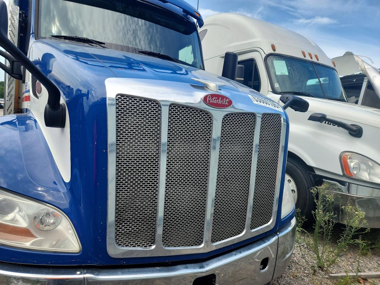 1XPBDP9XXJD474083 · 2018 PETERBILT 579 · 5/13