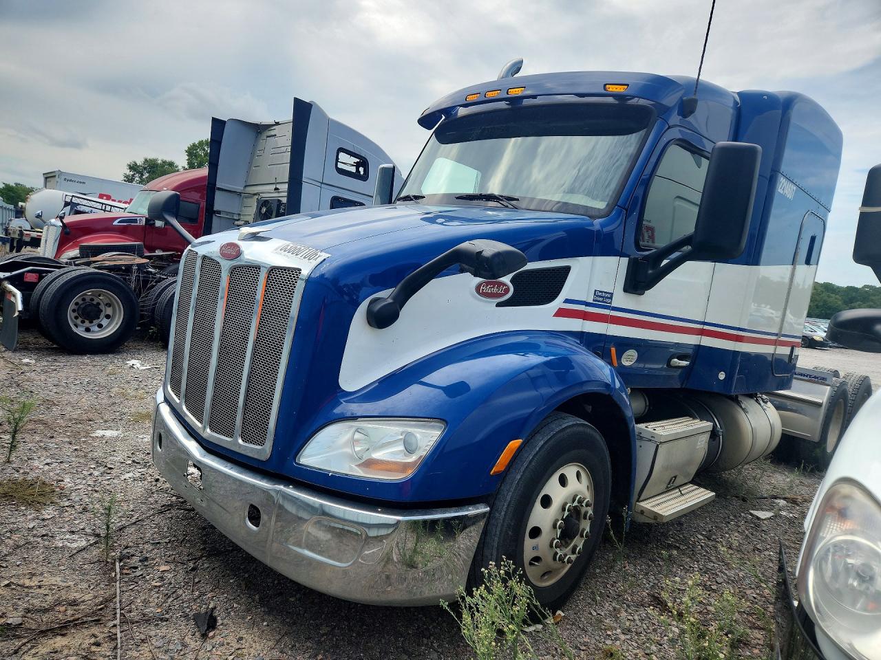 1XPBDP9XXJD474083 · 2018 PETERBILT 579