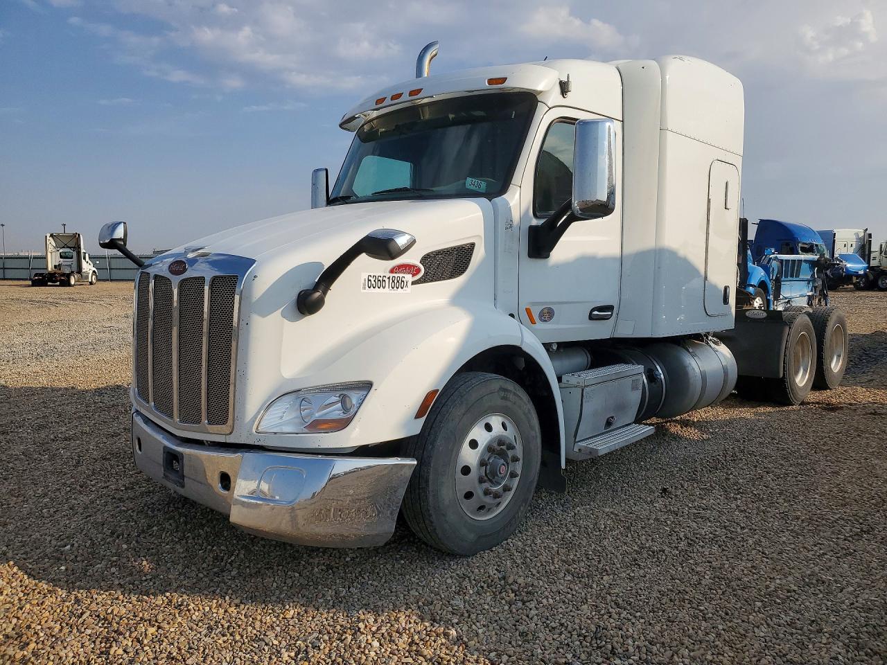 1XPBDP9X8JD473711 · 2018 PETERBILT 579