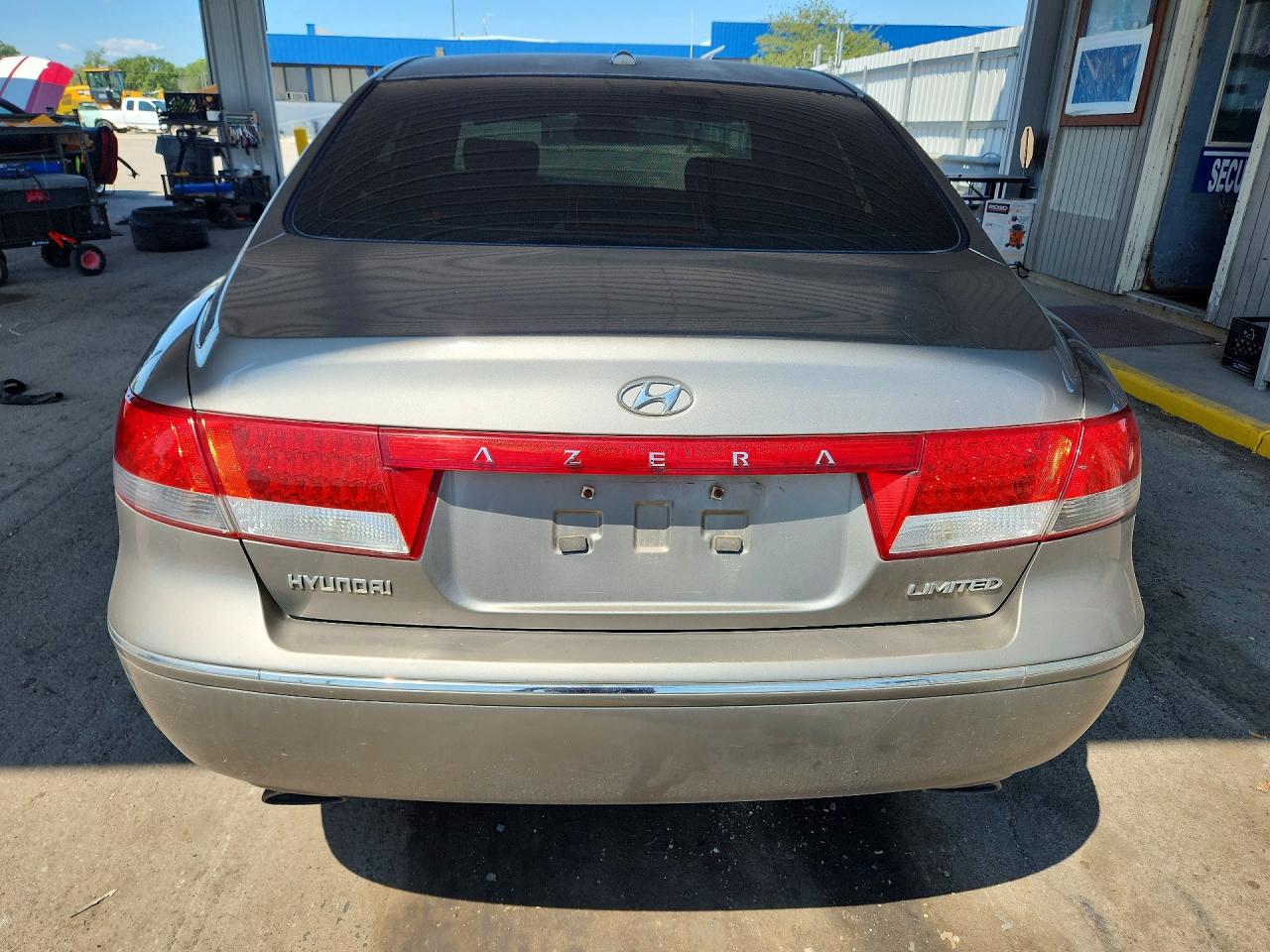 KMHFC4DF9AA460904 · 2010 HYUNDAI AZERA · 6/12