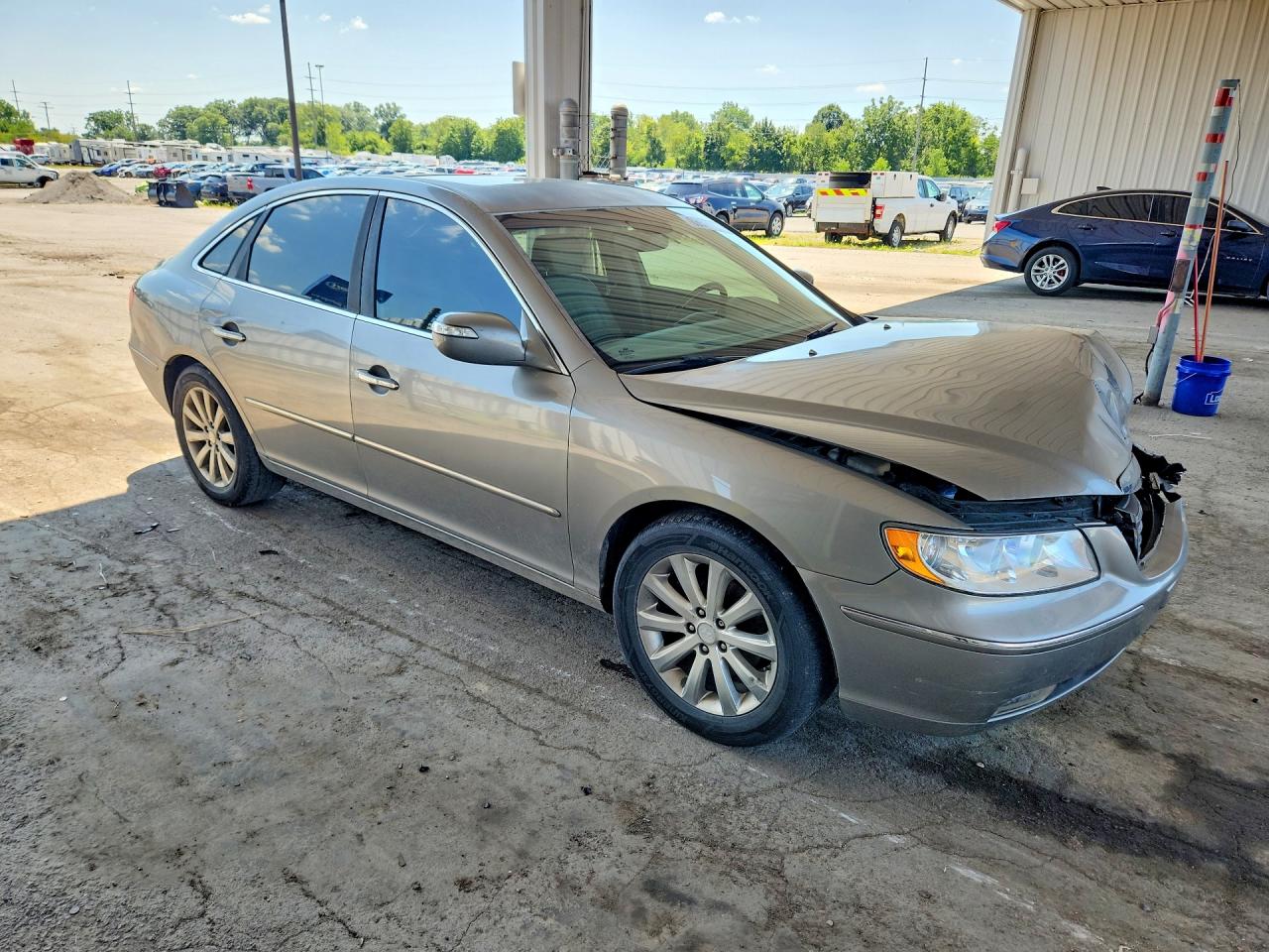 KMHFC4DF9AA460904 · 2010 HYUNDAI AZERA · 4/12