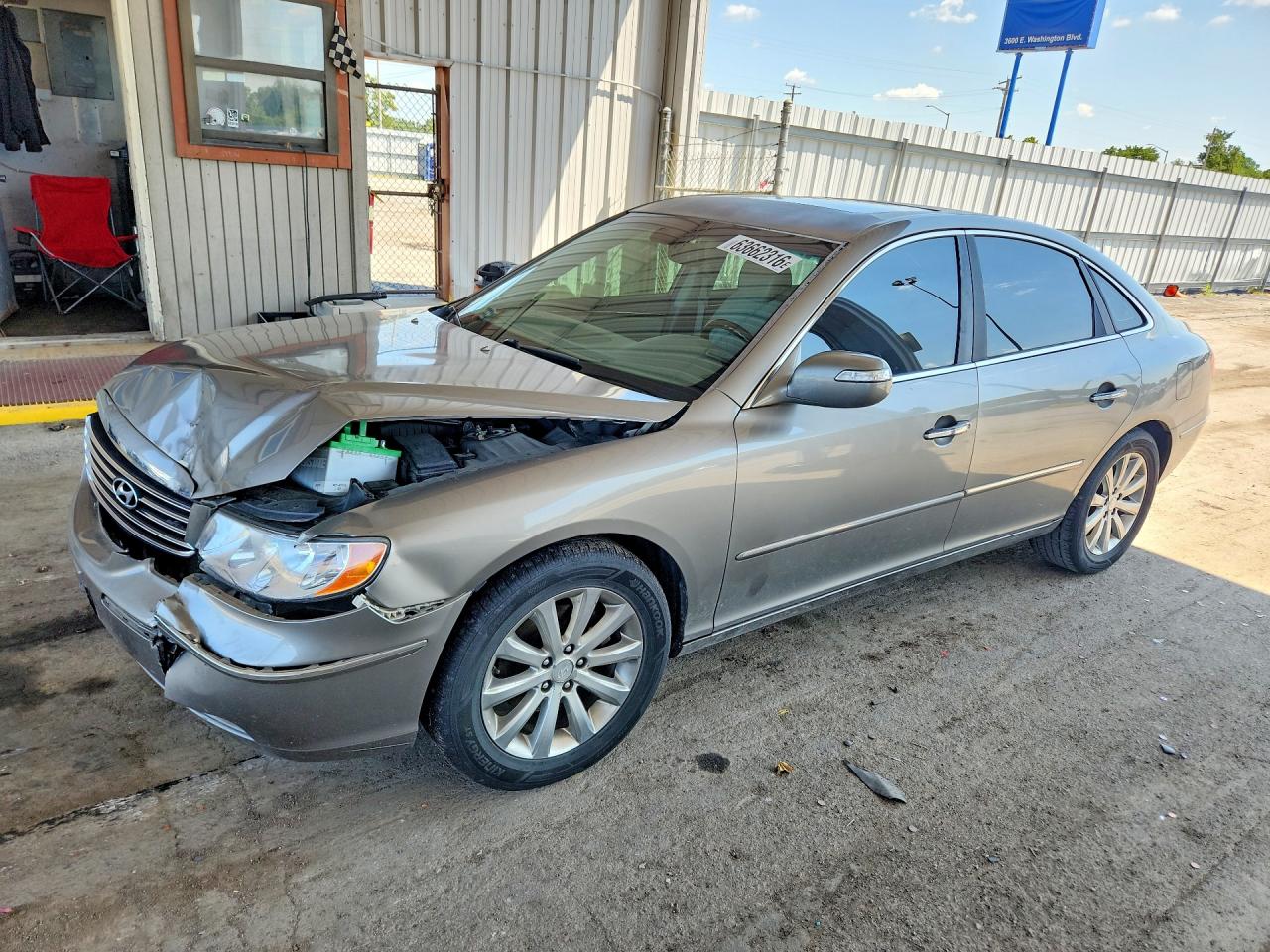 KMHFC4DF9AA460904 · 2010 HYUNDAI AZERA
