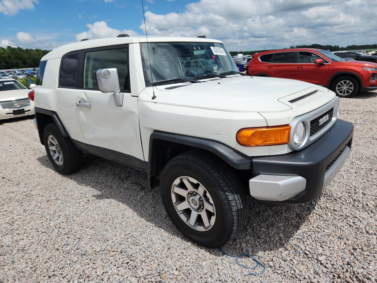 JTEBU4BF6EK189167 · 2014 TOYOTA FJ CRUISER · 4/13