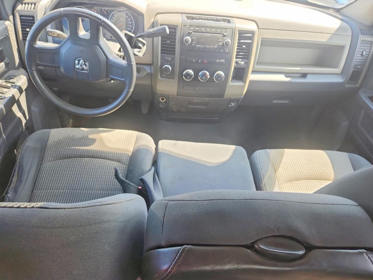 1D7RV1GP8BS501782 · 2011 DODGE RAM 1500 · 8/12