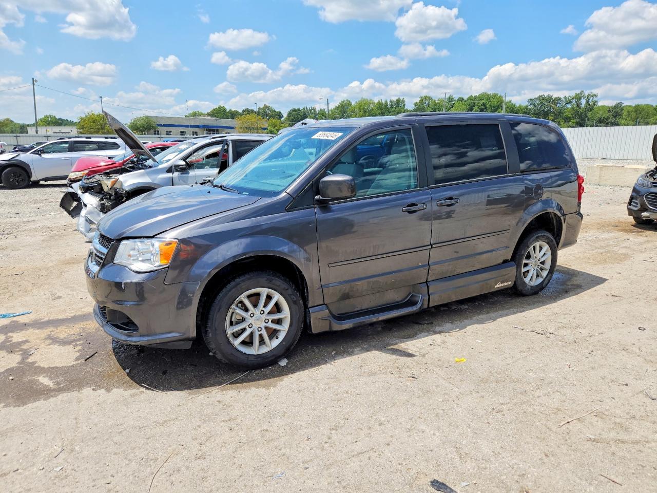 2C4RDGCG5FR533389 · 2015 DODGE GRAND CARAVAN