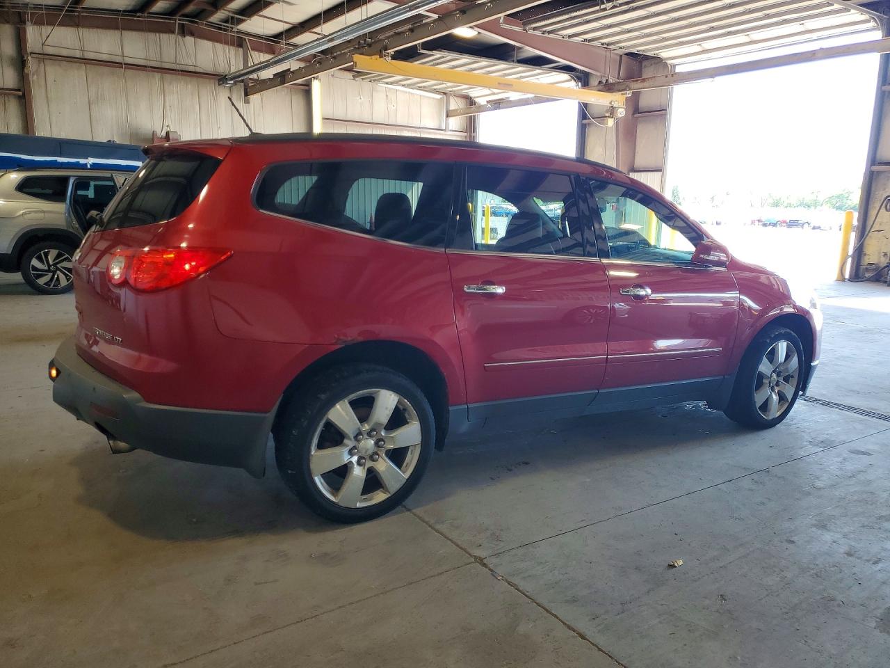 1GNKVLED7CJ277922 · 2012 CHEVROLET TRAVERSE · 3/13