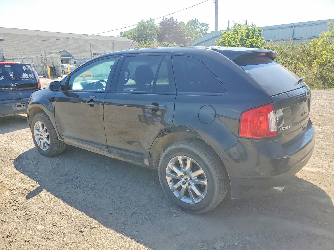 2FMDK3JC2DBC21363 · 2013 FORD EDGE · 2/13