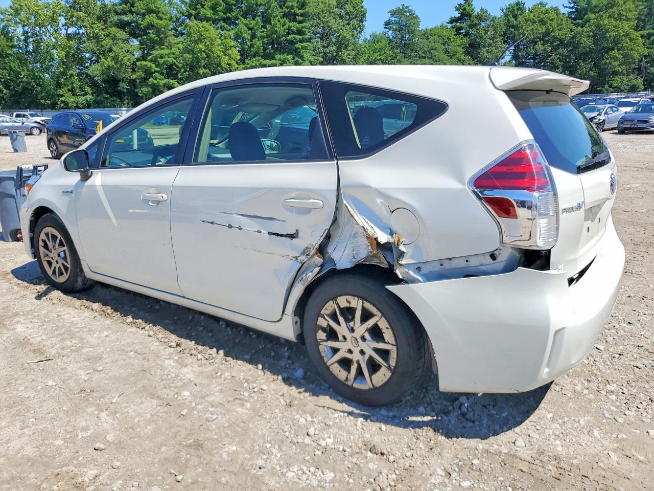 JTDZN3EU5HJ066037 · 2017 TOYOTA PRIUS V · 2/12