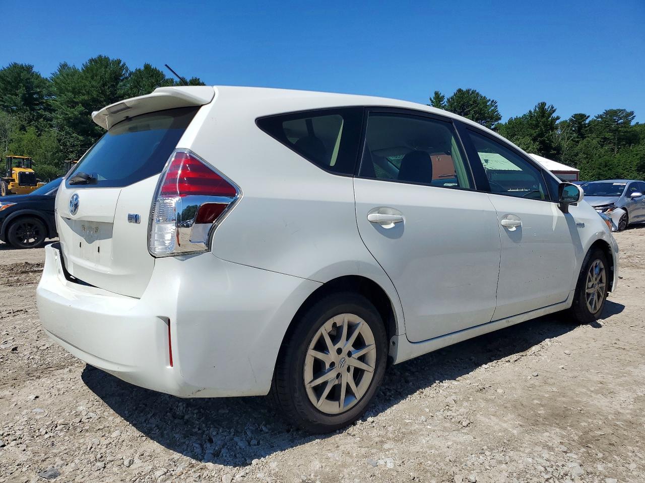 JTDZN3EU5HJ066037 · 2017 TOYOTA PRIUS V · 3/12