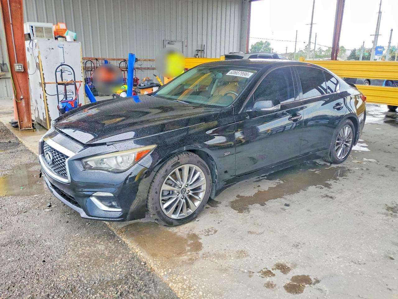 JN1EV7AP9JM358335 · 2018 INFINITI Q50