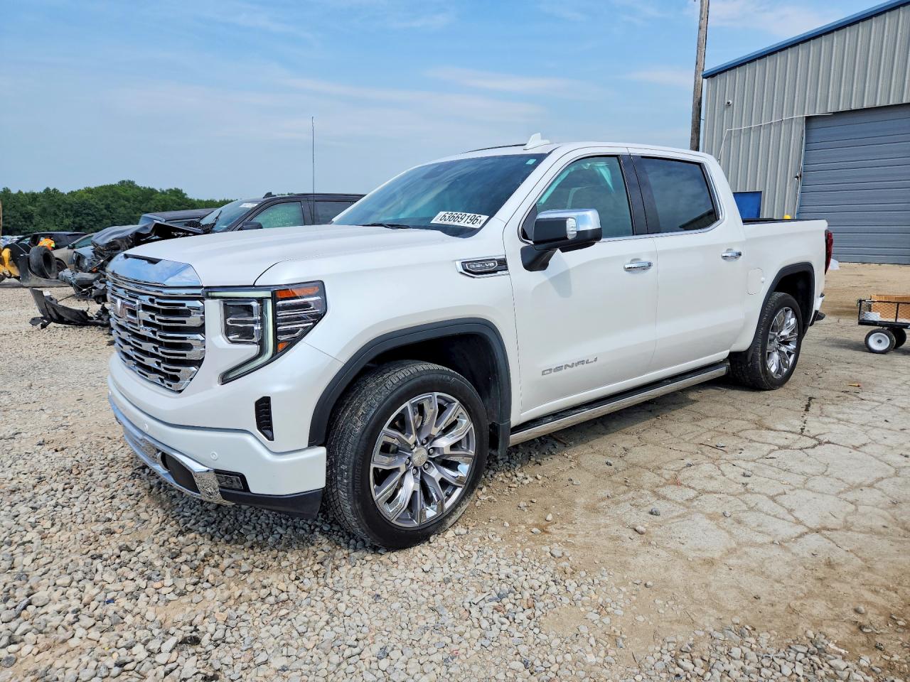 3GTUUGED7SG125375 · 2025 GMC SIERRA