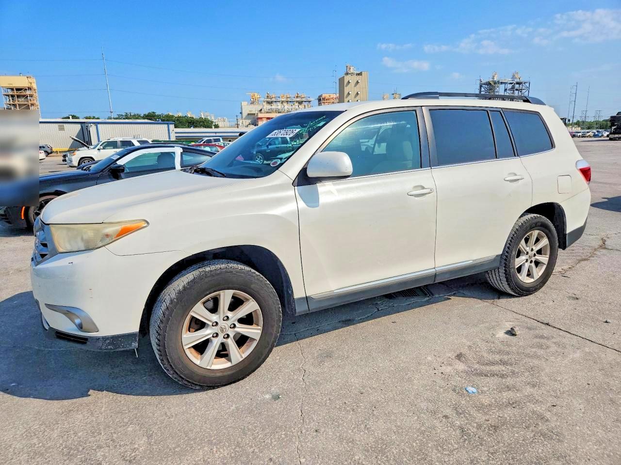 5TDZK3EH6BS029181 · 2011 TOYOTA HIGHLANDER