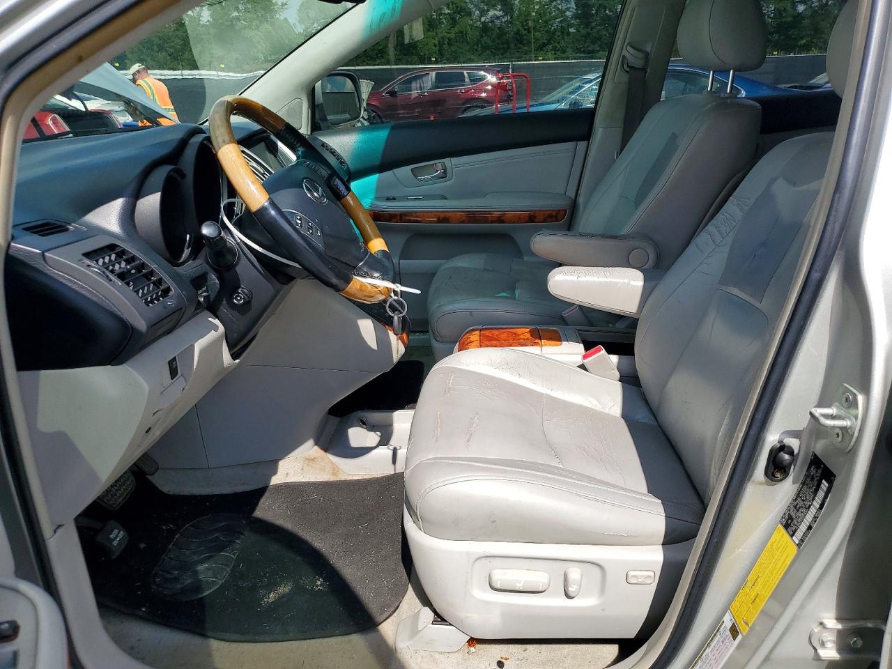 2T2GK31U17C016943 · 2007 LEXUS RX · 7/13