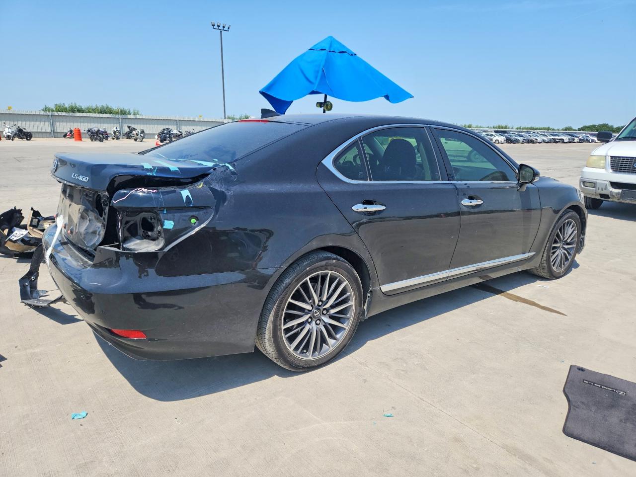 JTHBL5EFXE5125963 · 2014 LEXUS LS · 3/13