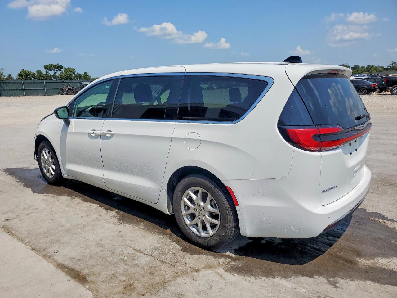 2C4RC1BG6RR149482 · 2024 CHRYSLER PACIFICA · 2/14