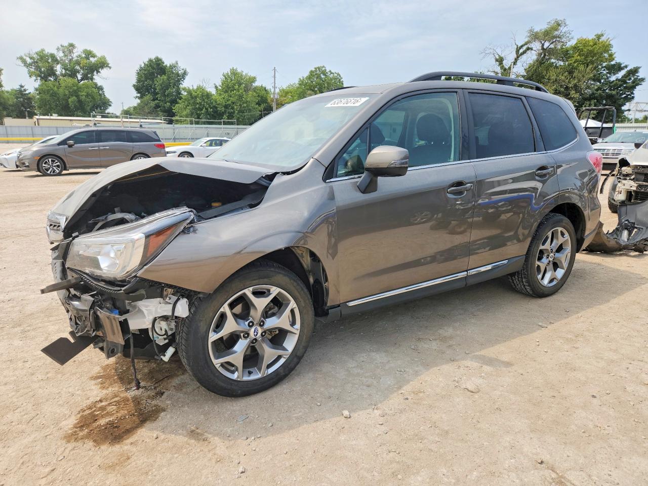 JF2SJAWC9JH458749 · 2018 SUBARU FORESTER