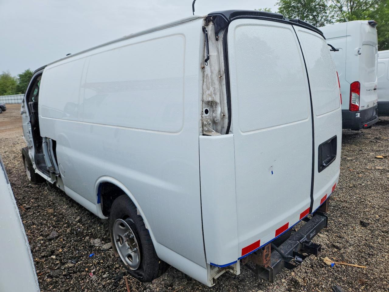 1GCWGAFPXJ1319823 · 2018 CHEVROLET EXPRESS G2500 · 2/12