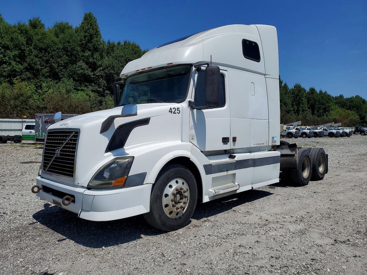 4V4NC9GH35N374503 · 2005 VOLVO VN