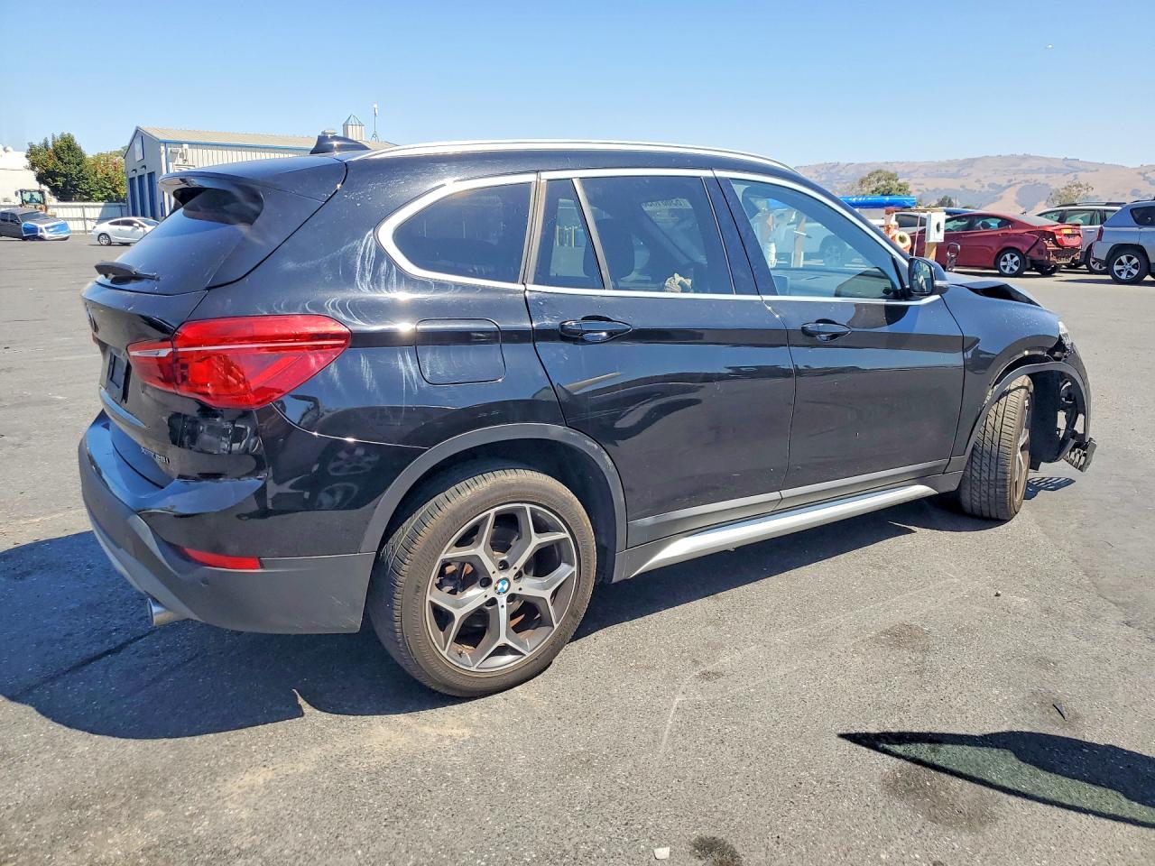 WBXHT3C54K5L91567 · 2019 BMW X1 · 3/13