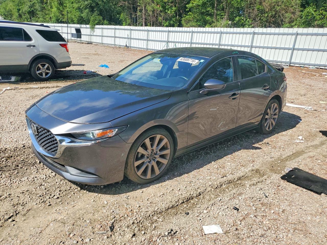 JM1BPACL5L1169851 · 2020 MAZDA 3