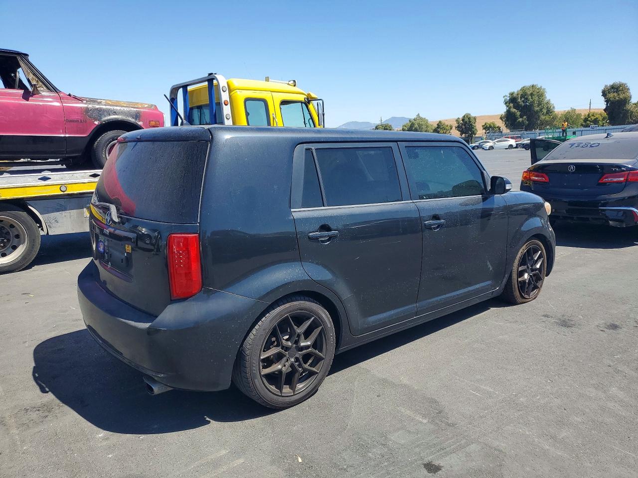 JTLKE50E781013051 · 2008 TOYOTA SCION · 3/13
