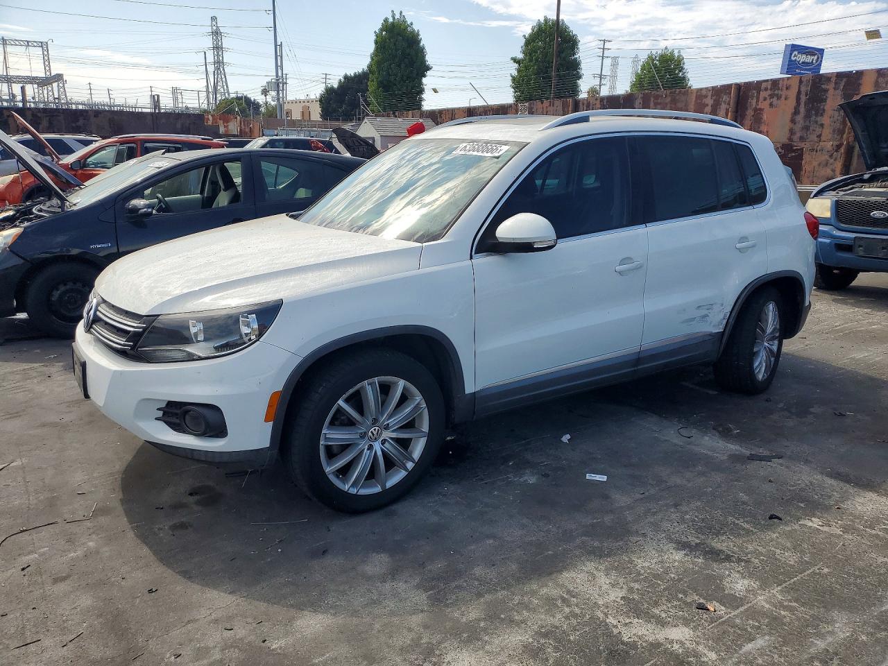 WVGAV3AX4EW560199 · 2014 VOLKSWAGEN TIGUAN